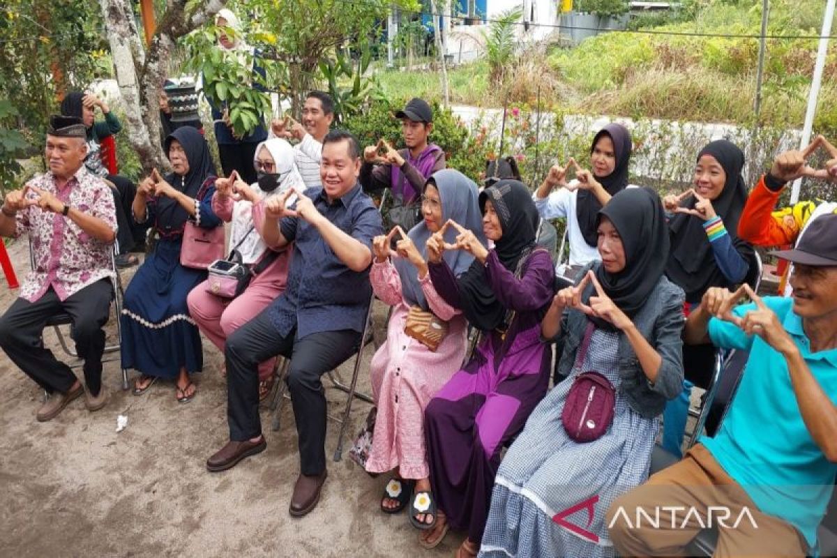 Pemkab Kotim bantu perbaiki 30 rumah warga