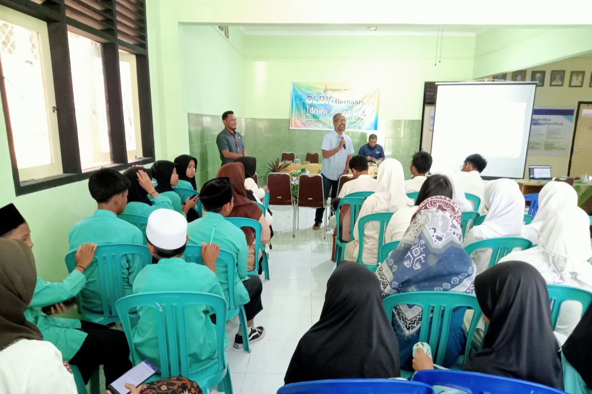 Puluhan siswa di Kota Mataram ikuti pelatihan literasi jurnalistik