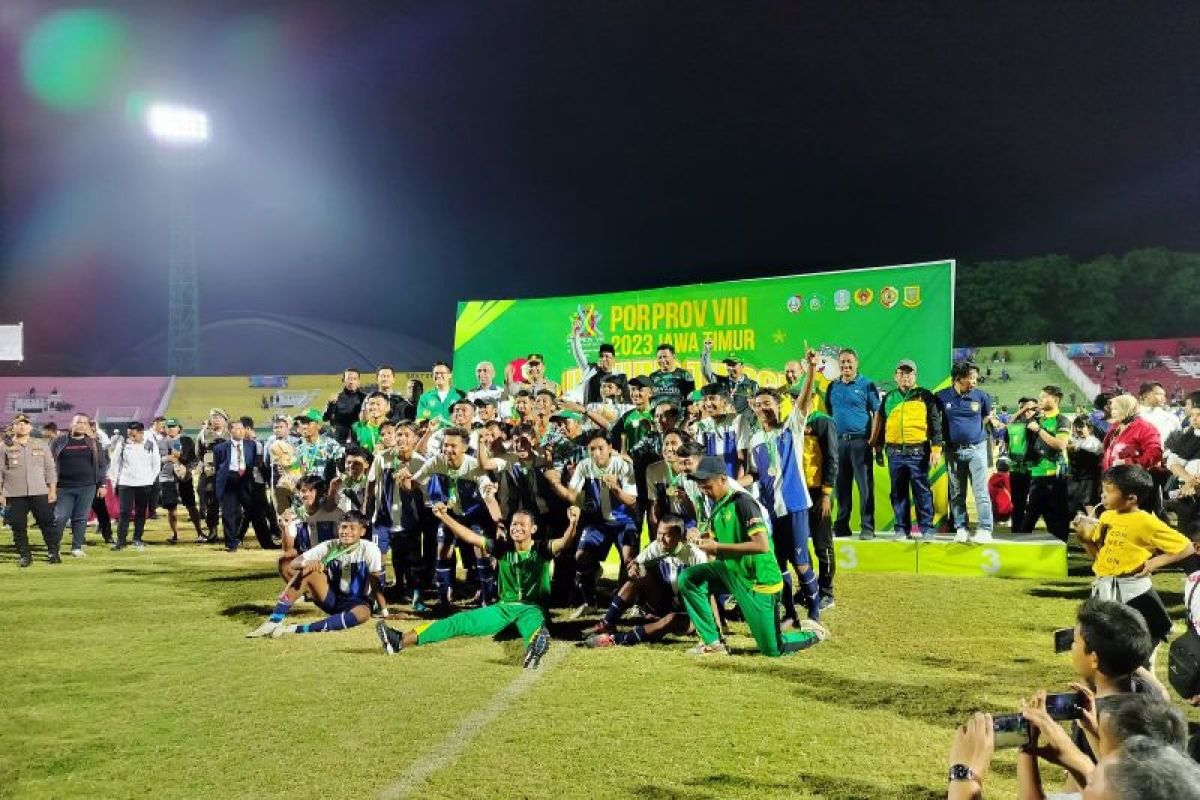 Sepak bola Sidoarjo kawinkan gelar juara Porprov VIII Jatim