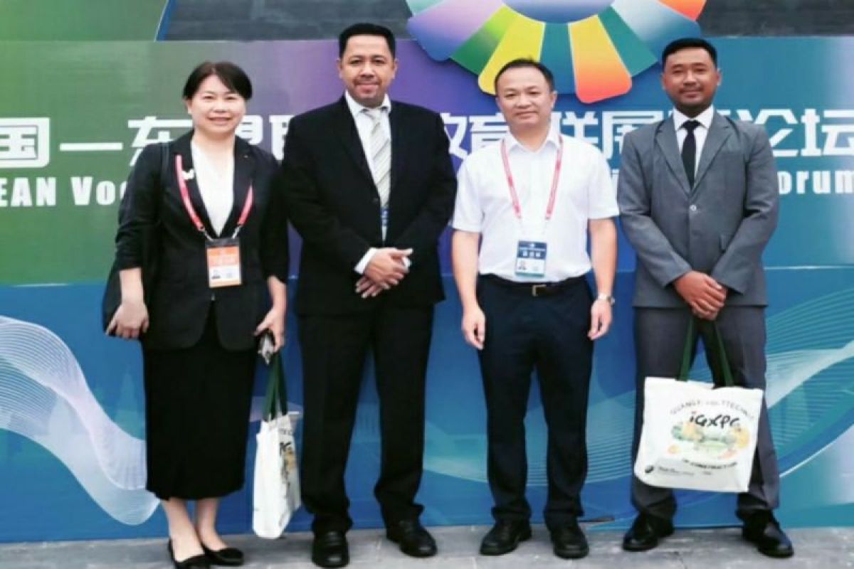 Dua dosen USM ikuti Konferensi Pengembangan Pendidikan Vokasi di China