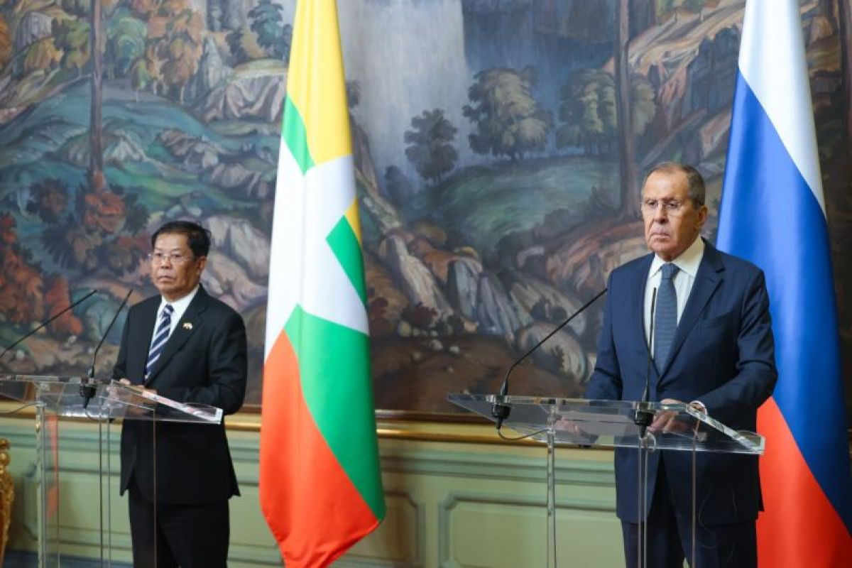 Rusia-Myanmar intensifkan hubungan