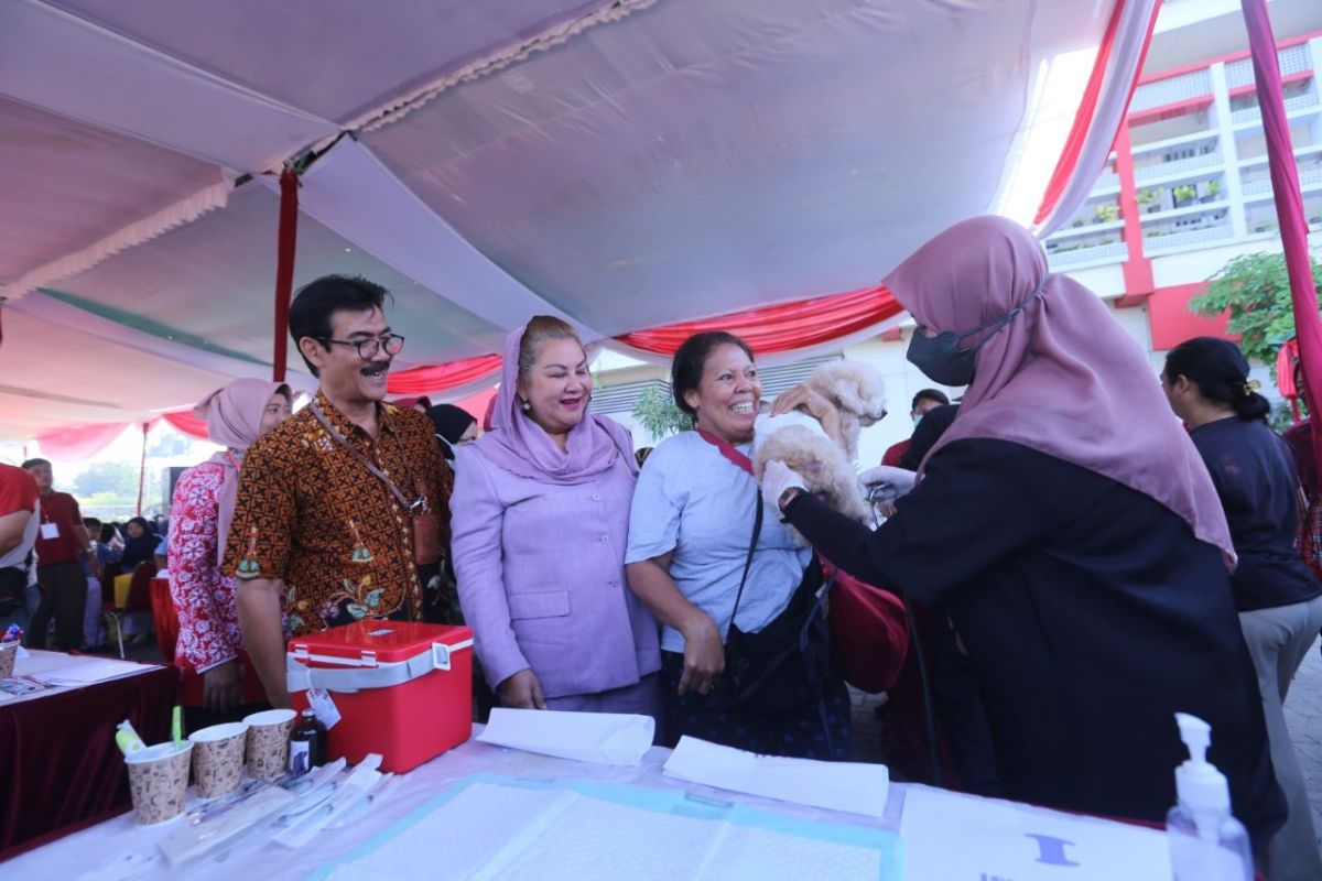 Pemkot  Semarang vaksinasi rabies 150 hewan