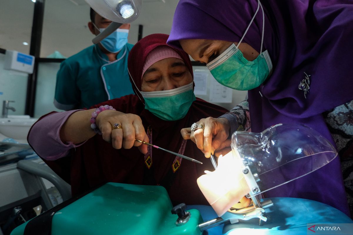 Prabowo tetapkan dokter spesialis di daerah tertinggal dapat tunjangan Rp30 juta