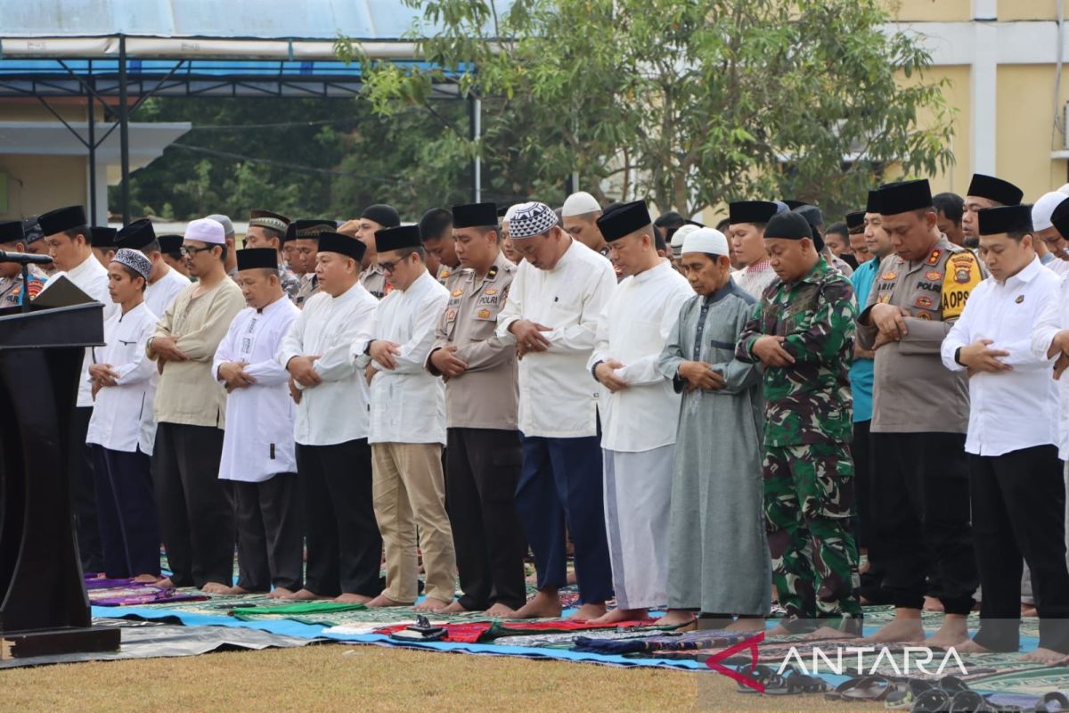 Di OKU juga digelar shalat istisqa