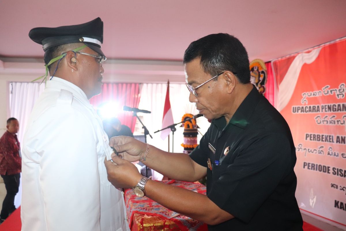 Penjabat Bupati Buleleng lantik kepala Desa Sulanyah