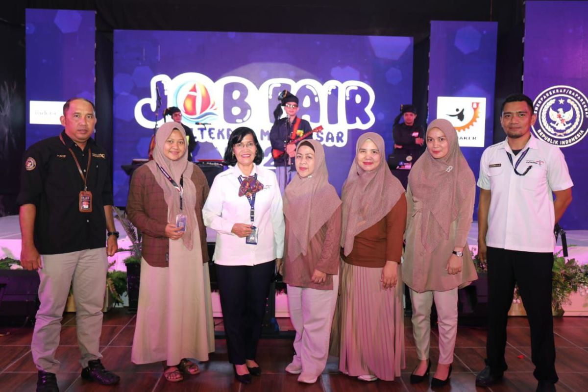 Poltekpar Makassar melibatkan 20 perusahaan pada job Fair 2023