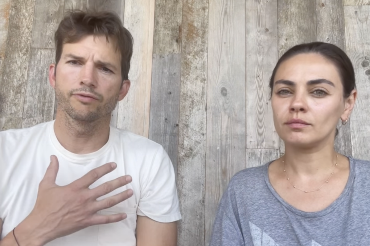 Ashton Kutcher dan Mila Kunis minta maaf telah bela pelaku asusila