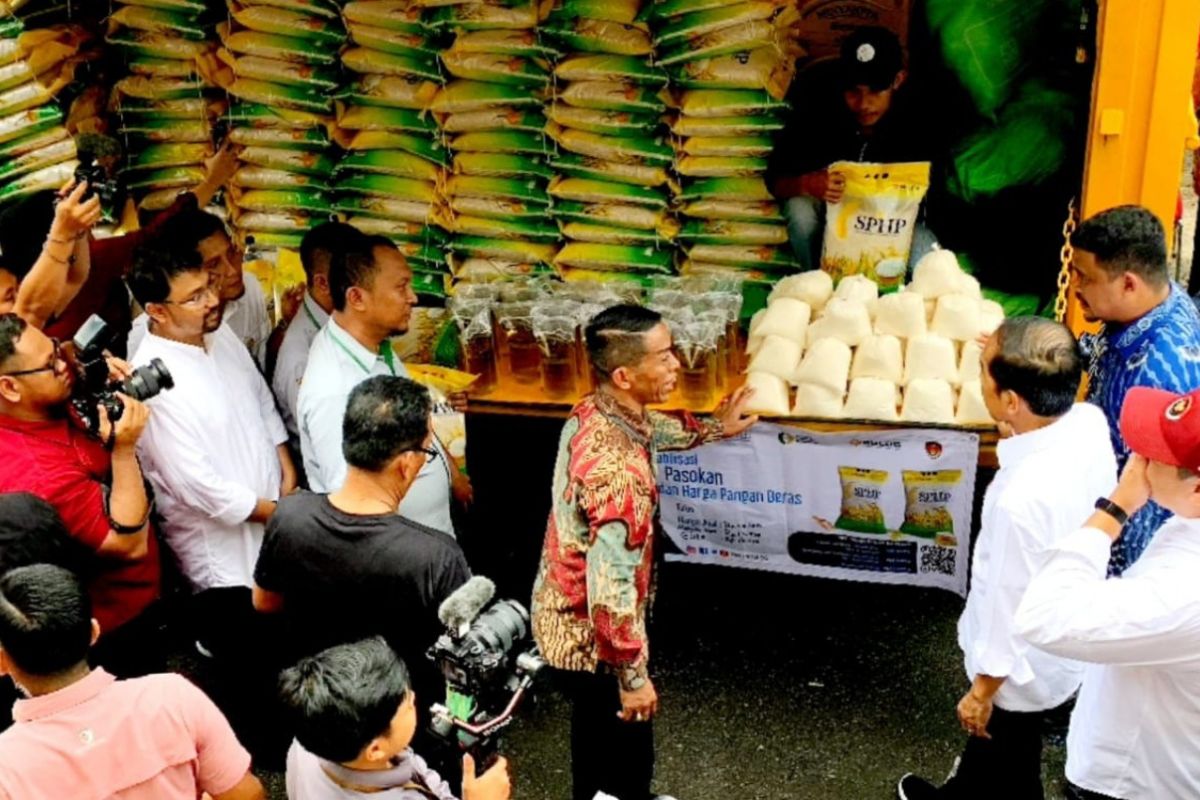 Pasar murah keliling telah datangi 13 kecamatan di Medan
