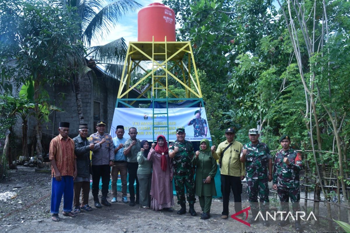 Kerjasama Kodam Pattimura-PLN berikan sumur bor kepada warga Maluku Tengah