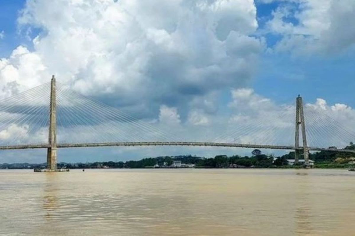 ABK kapal pengangkut CPO tenggelam di Sungai Mahakam