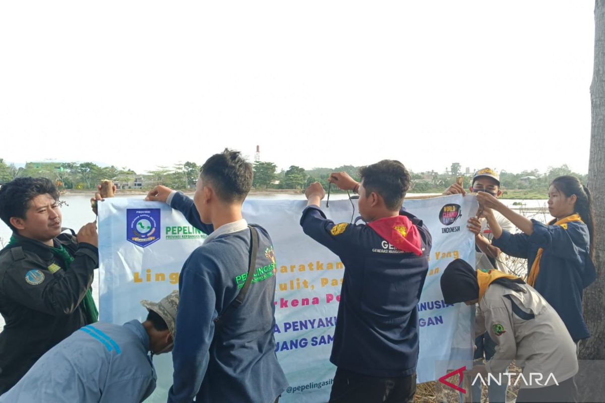 Pemuda Bangka Belitung lakukan gerakan bersih sampah peringati WCD 2023