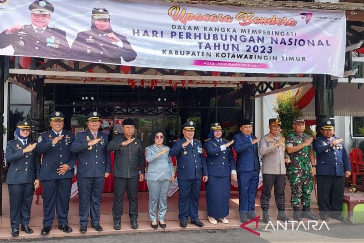 Bupati Kotim berharap pengembangan transportasi laut dan udara terwujud