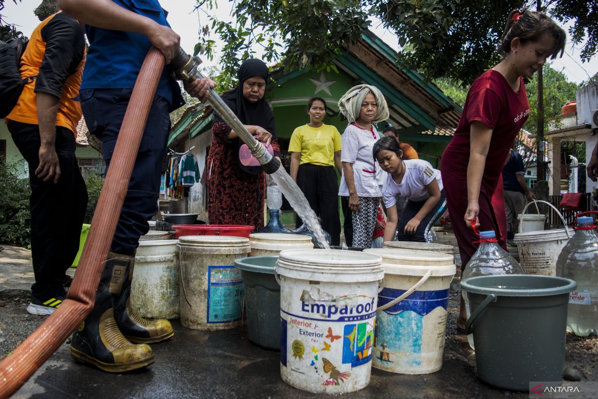 Krisis air bersih di Kabupaten Tangerang terus meluas