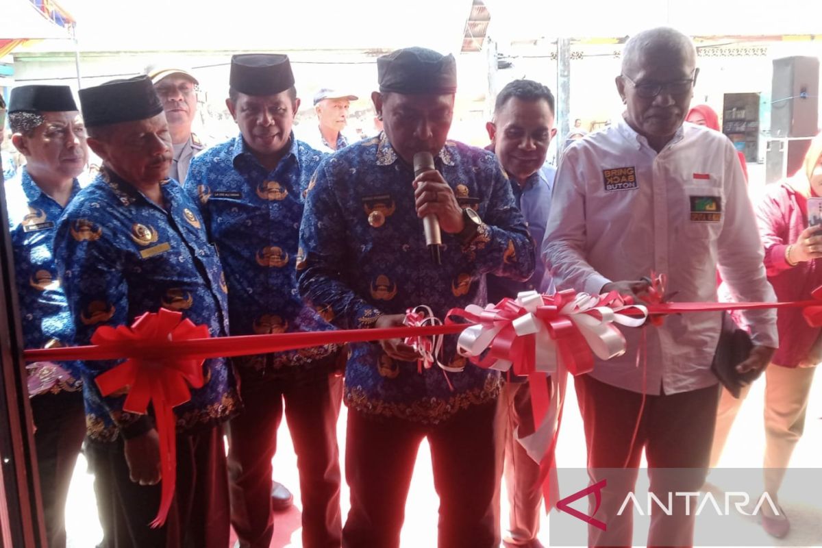 Eks pedagang pasar Baubau bangun Pasar Berdikari senilai Rp1,4 miliar