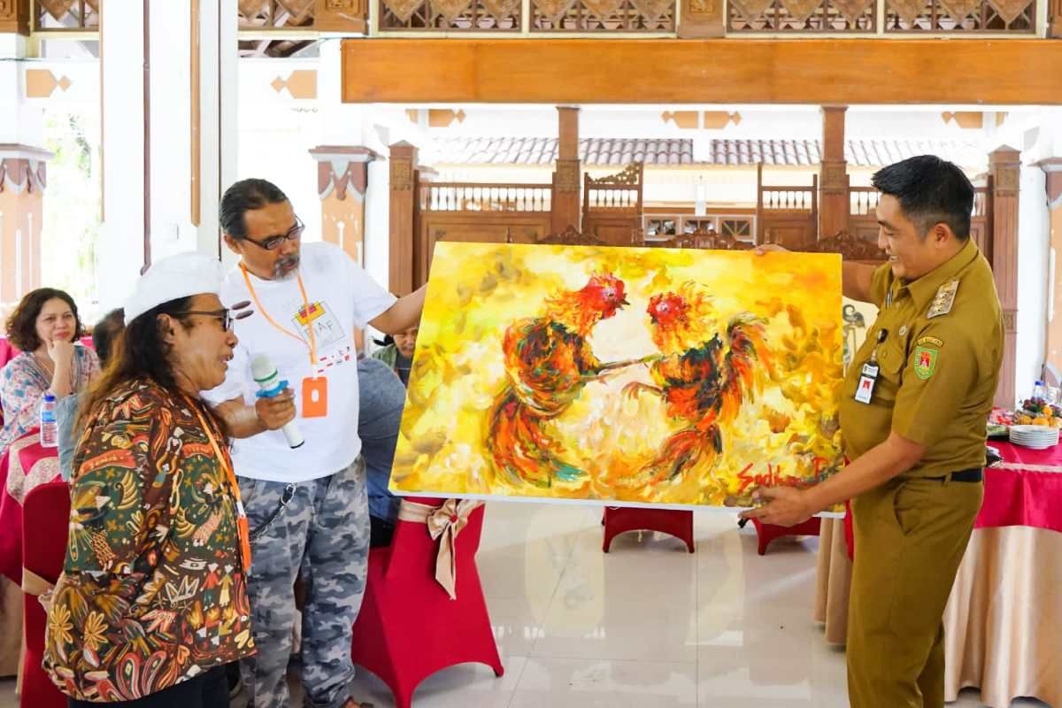 Seniman sembilan negara bertemu Bupati Magelang