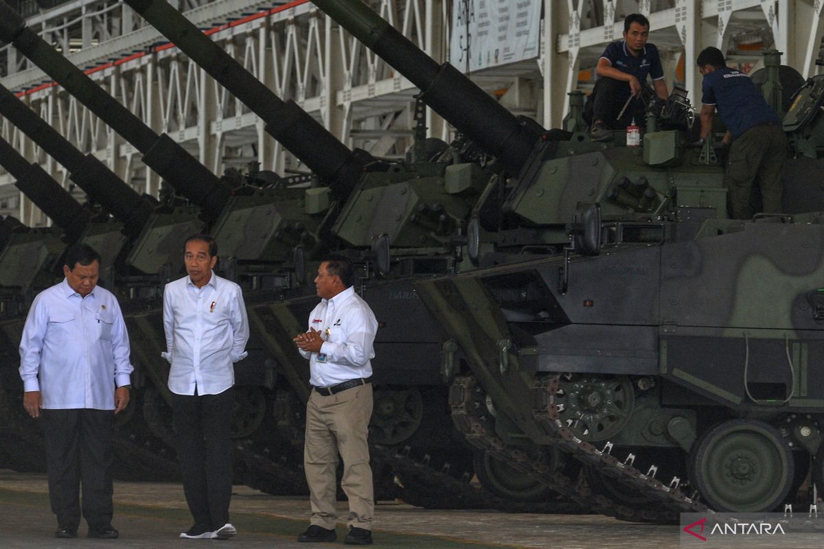TKN Fanta Prabowo-Gibran sebut alutsista bekas belum tentu tidak layak