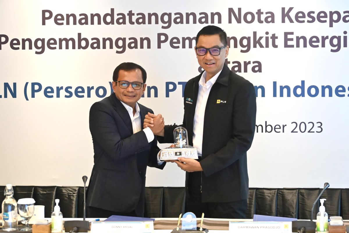 SIG dan PLN teken MoU tingkatkan penggunaan energi bersih