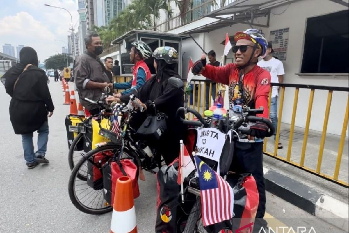 Tekad Eko Budi Susilo gowes sepeda sampai Mekkah