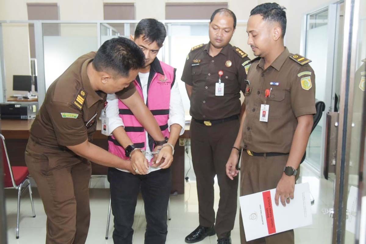 Jadi tersangka, Pemkab Aceh Barat berhentikan sementara kepala Dinas Perkebunan