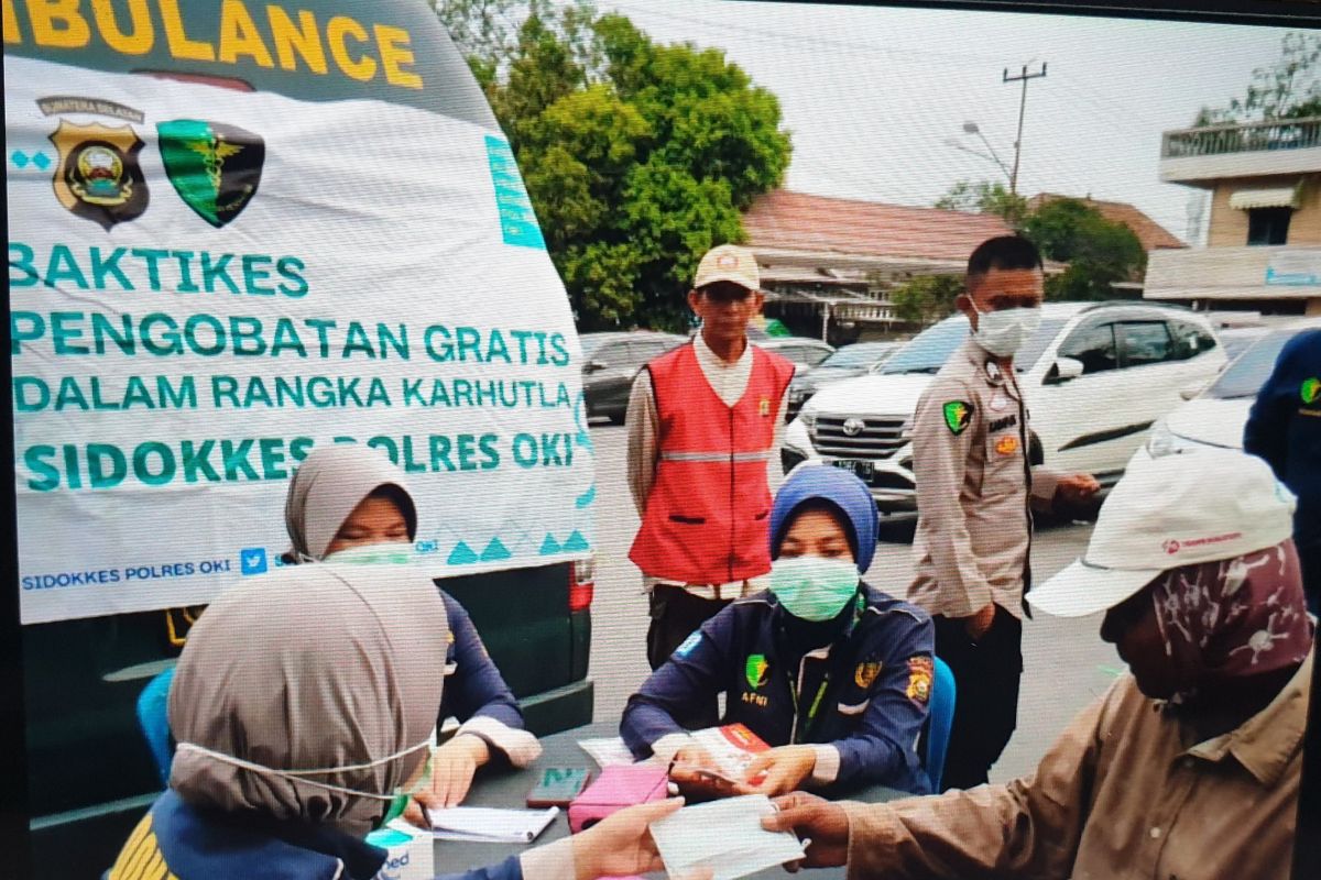 Polres OKI gelar pengobatan bantu  masyarakat terdampak karhutla