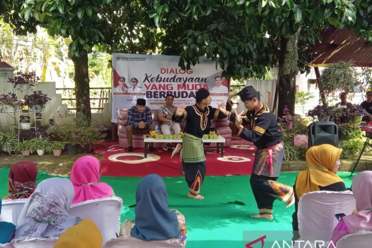 Legislator : Melestarikan nilai budaya harus di terapkan bukan teori