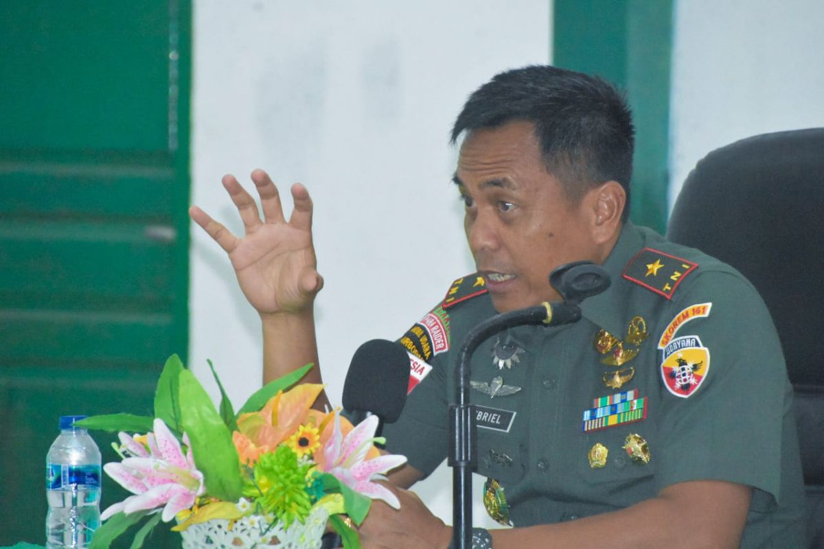 Danrem 161/Wira Sakti ingatkan prajurit TNI AD netral pada pemilu 2024
