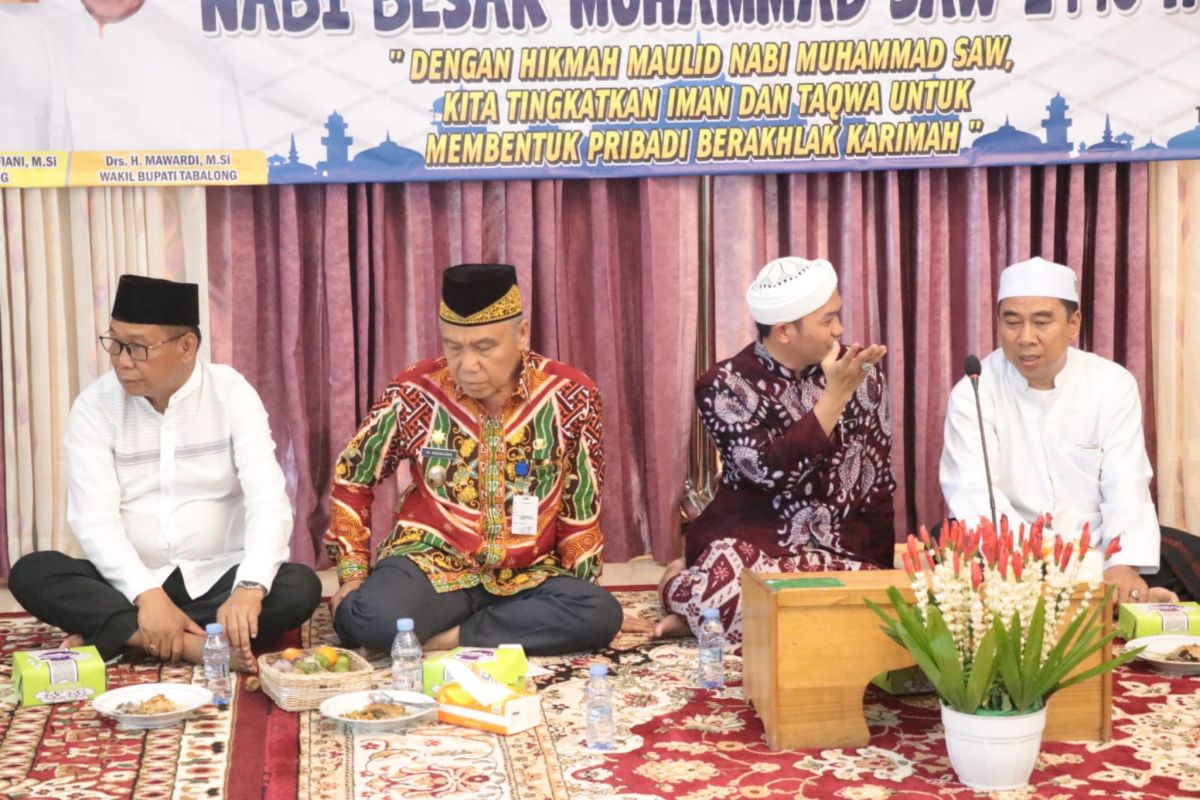 Guru Yanor Kelua ingatkan pejabat bersikap adil