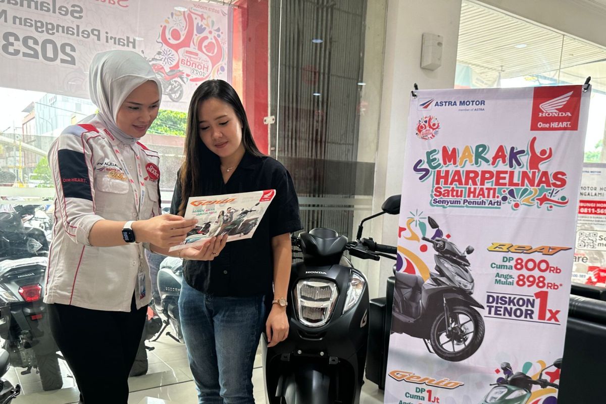 Astra Motor Kalbar beri promo 'HARPELNAS satu hati, senyum penuh arti'