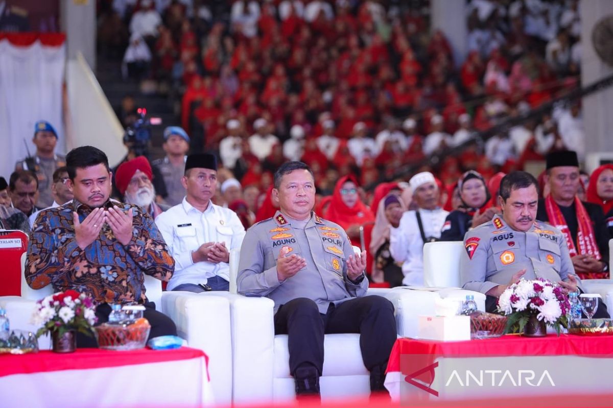 Wakapolri gelar bakti sosial bagikan 5.000 paket sembako di Medan