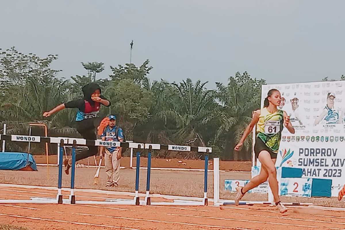 Pelari putri PALI raih emas 100 meter lari gawang