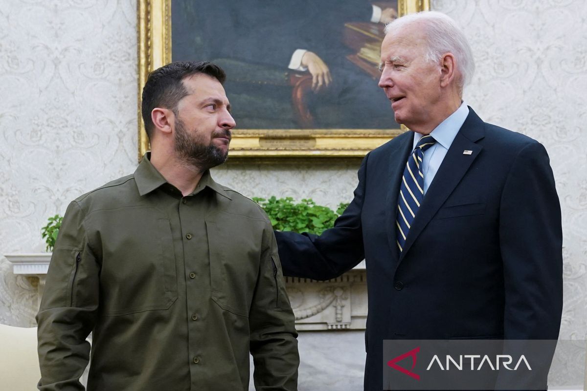 Biden peringatkan Partai Republik agar terus bantu militer Ukraina