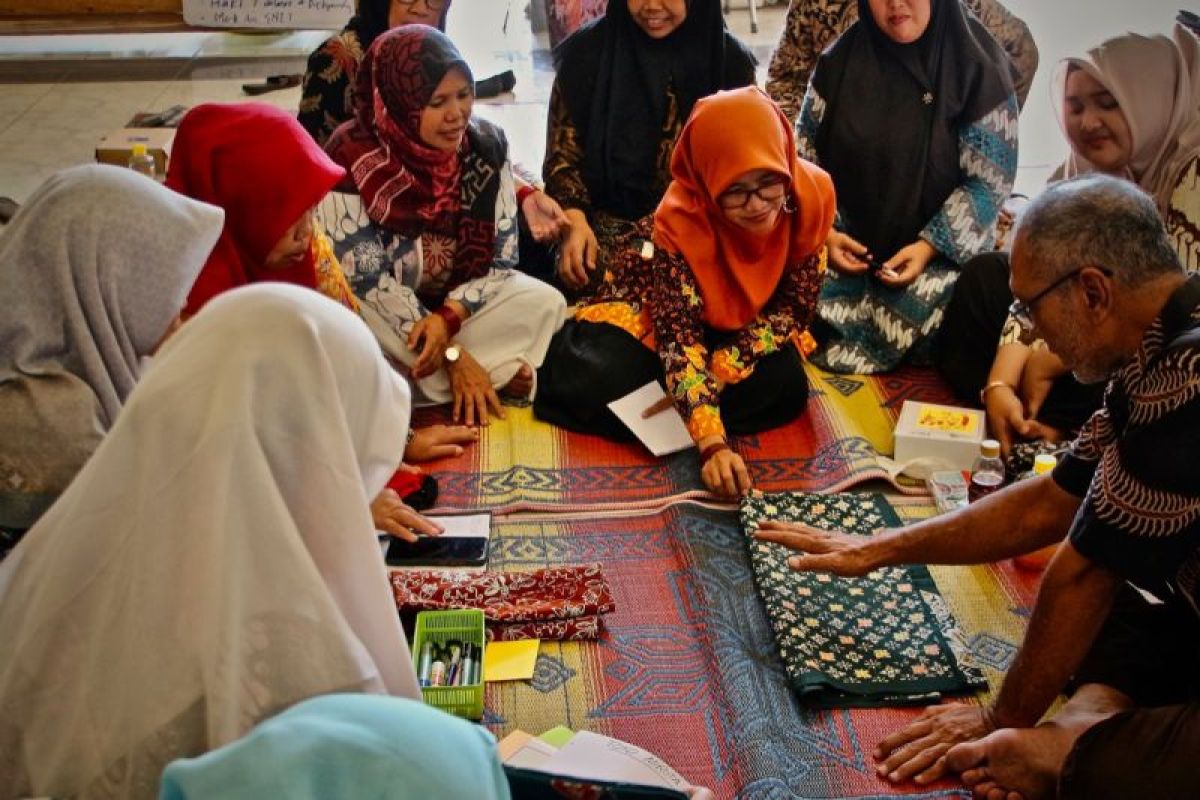 Cargill dan Penala Samahita Parmadi berdayakan wanita melalui tata kelola usaha batik