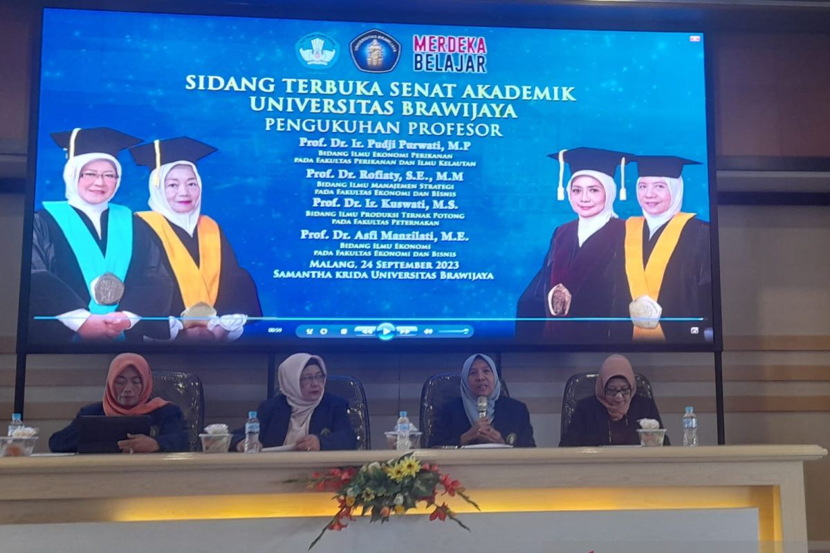 Universitas Brawijaya kukuhkan empat srikandi sebagai profesor