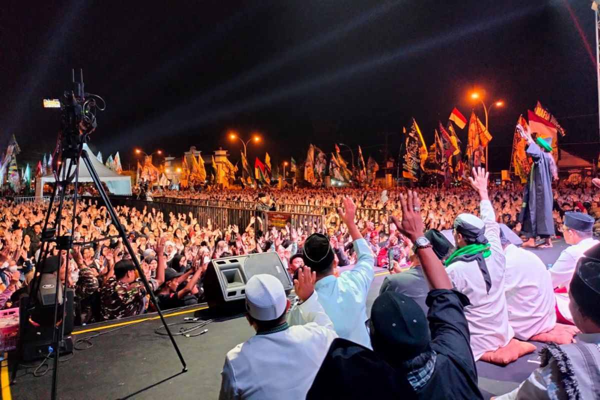 Puluhan ribu jamaah sholawat kebangsaan doakan Ganjar Pranowo jadi Presiden RI