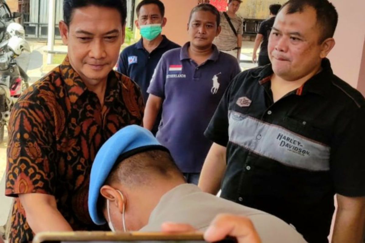 Jenazah  pengawal Kapolda Kaltara diautopsi di RS Bhayangkara Semarang