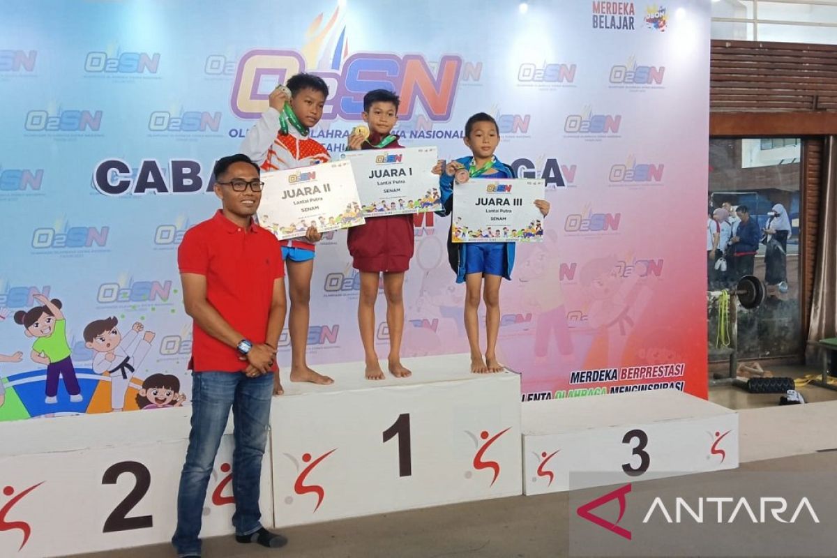 Atlet senam lantai Semen Padang raih 2 medali emas di O2SN Tingkat Nasional