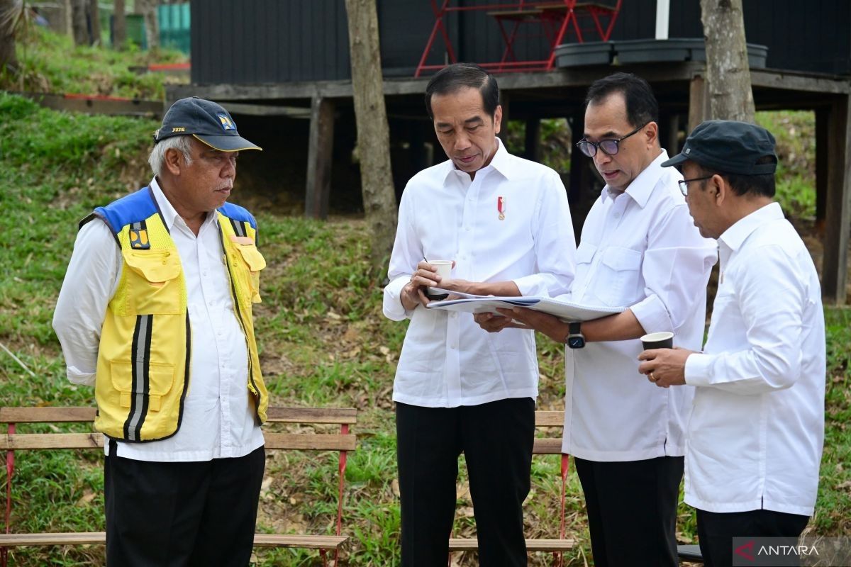 Presiden Jokowi akan tinjau pelaksanaan Inpres Jalan Daerah di penyangga IKN