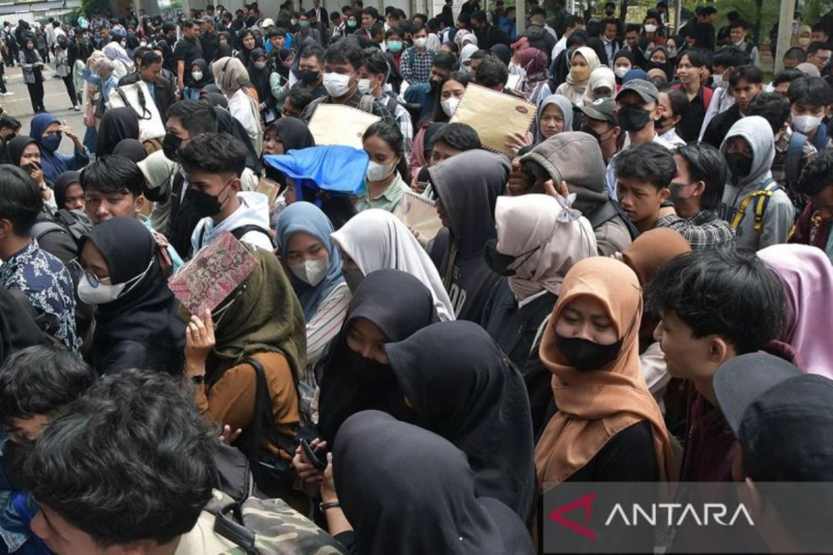 Pengangguran terbuka di Riau turun 3.460 orang