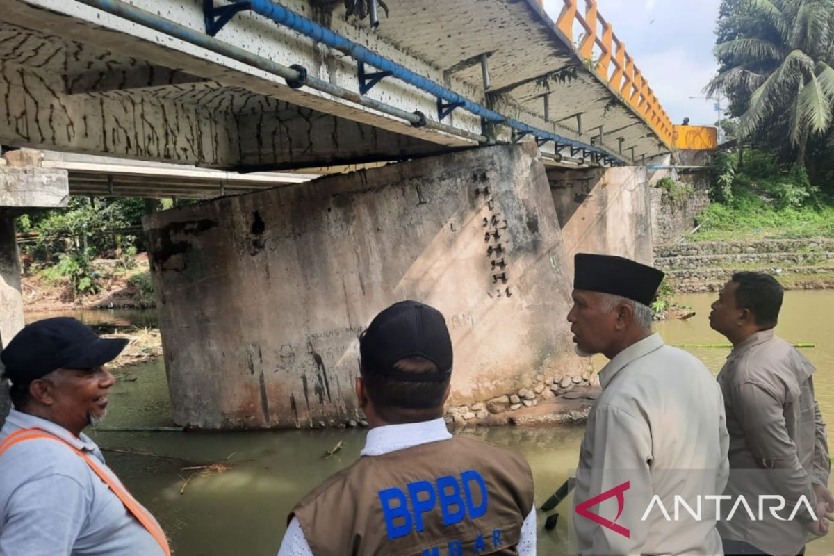 Gubernur Sumbar ingatkan waspadai potensi bencana di musim hujan