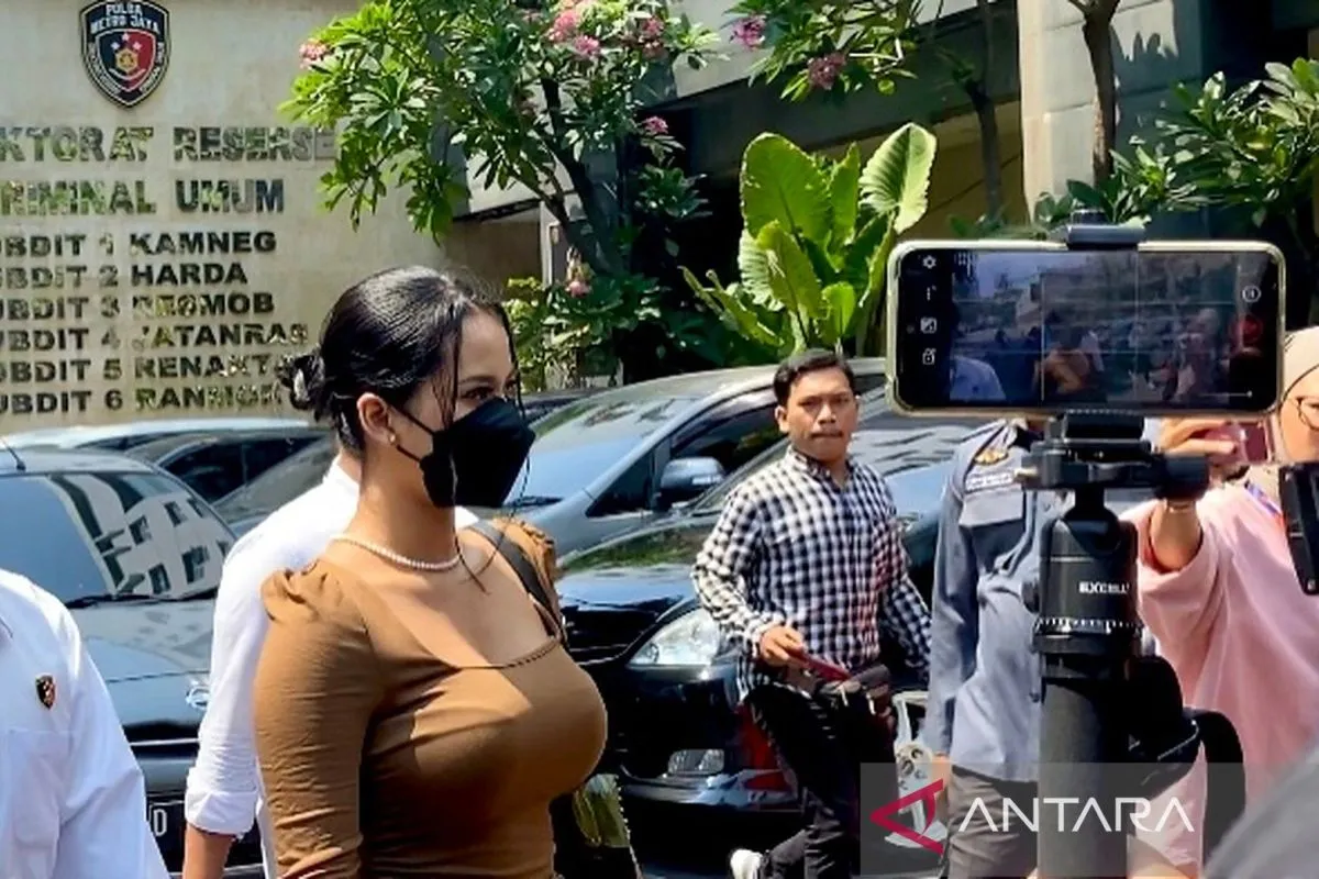 10 pemeran film porno dan Siskaeee ditetapkan sebagai tersangka - ANTARA  News Kalimantan Tengah - Berita Terkini Kalimantan Tengah