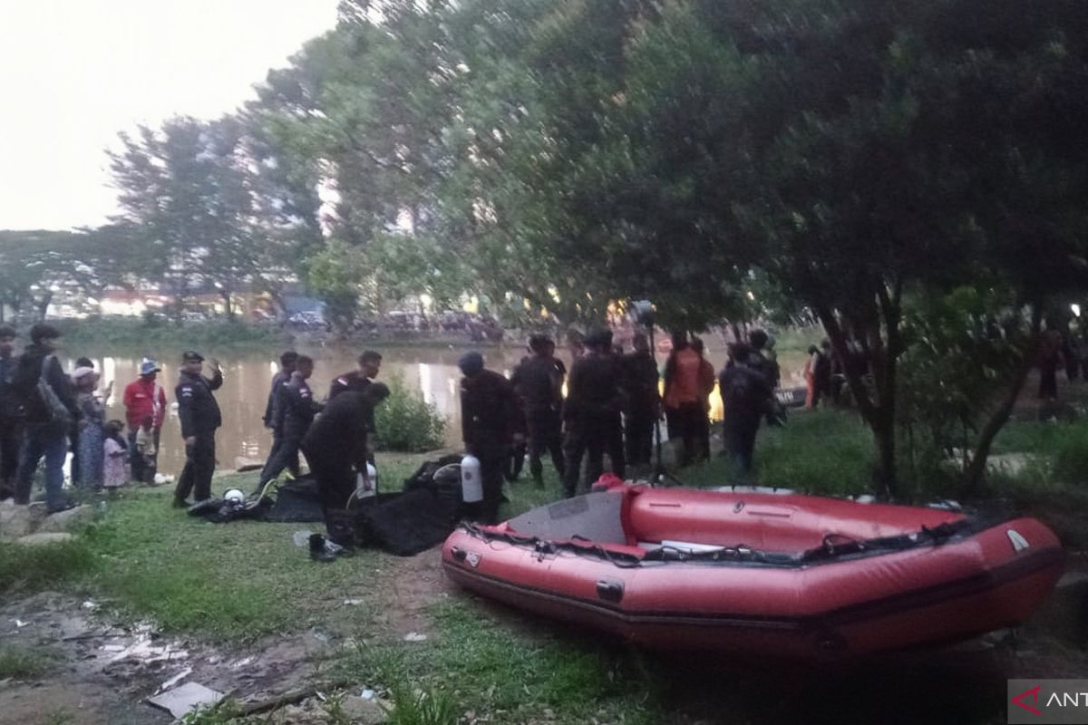 Tim SAR kerahkan alat selam untuk cari mahasiswa tenggelam di Batam