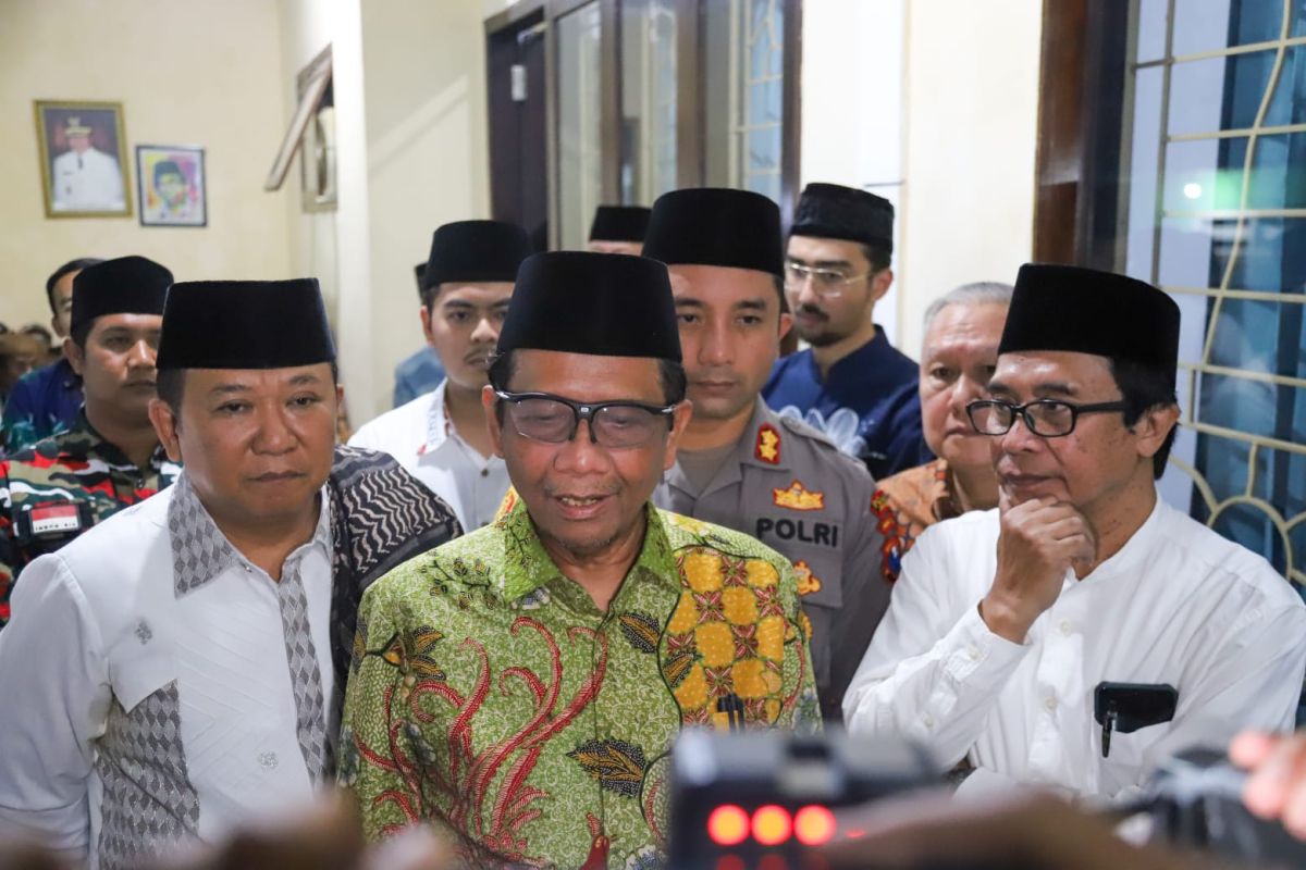 Menkopolhukam serahkan polemik batas usia capres-cawapres ke hakim MK