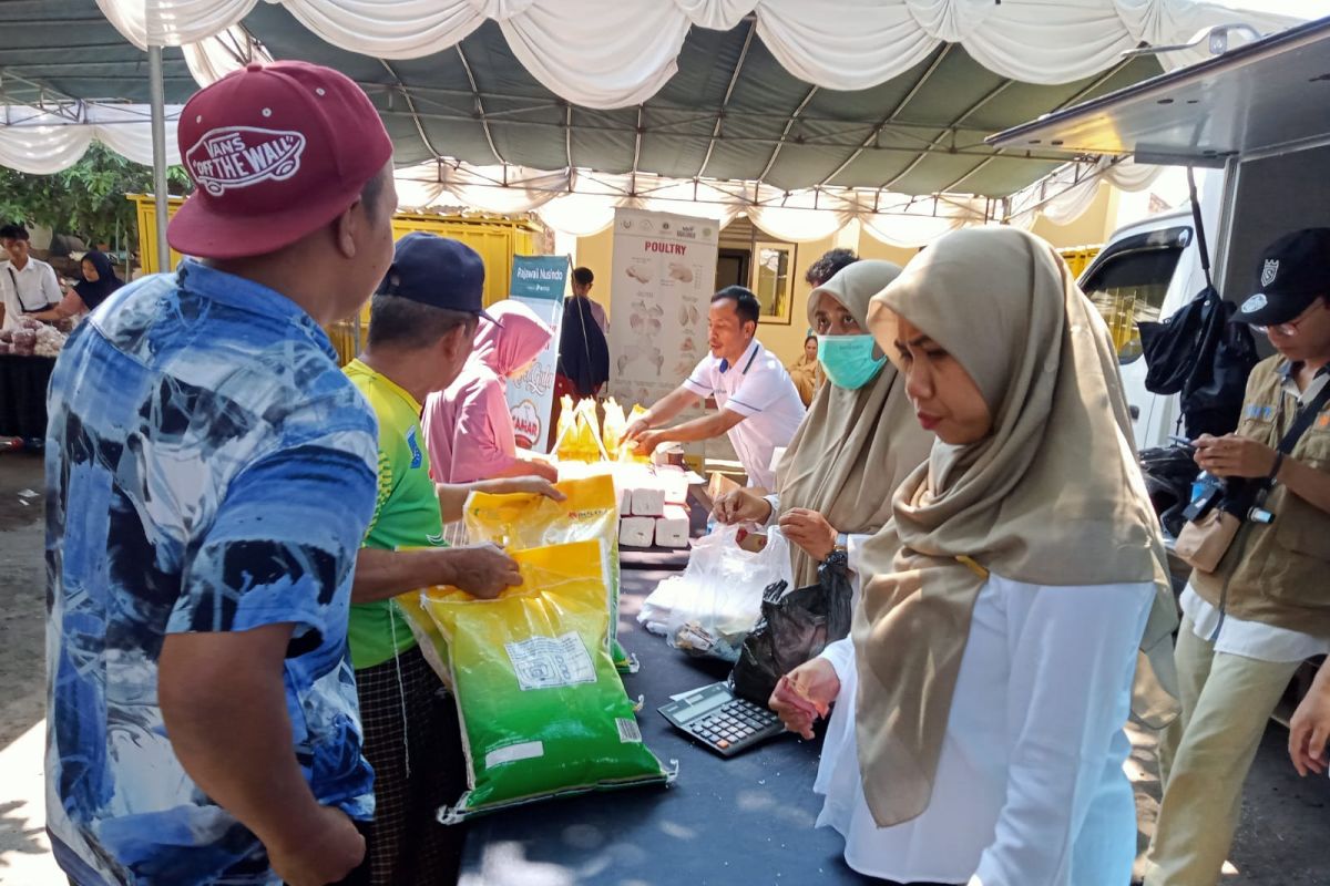 Penyaluran bantuan beras CPP di Mataram mencapai 99 persen