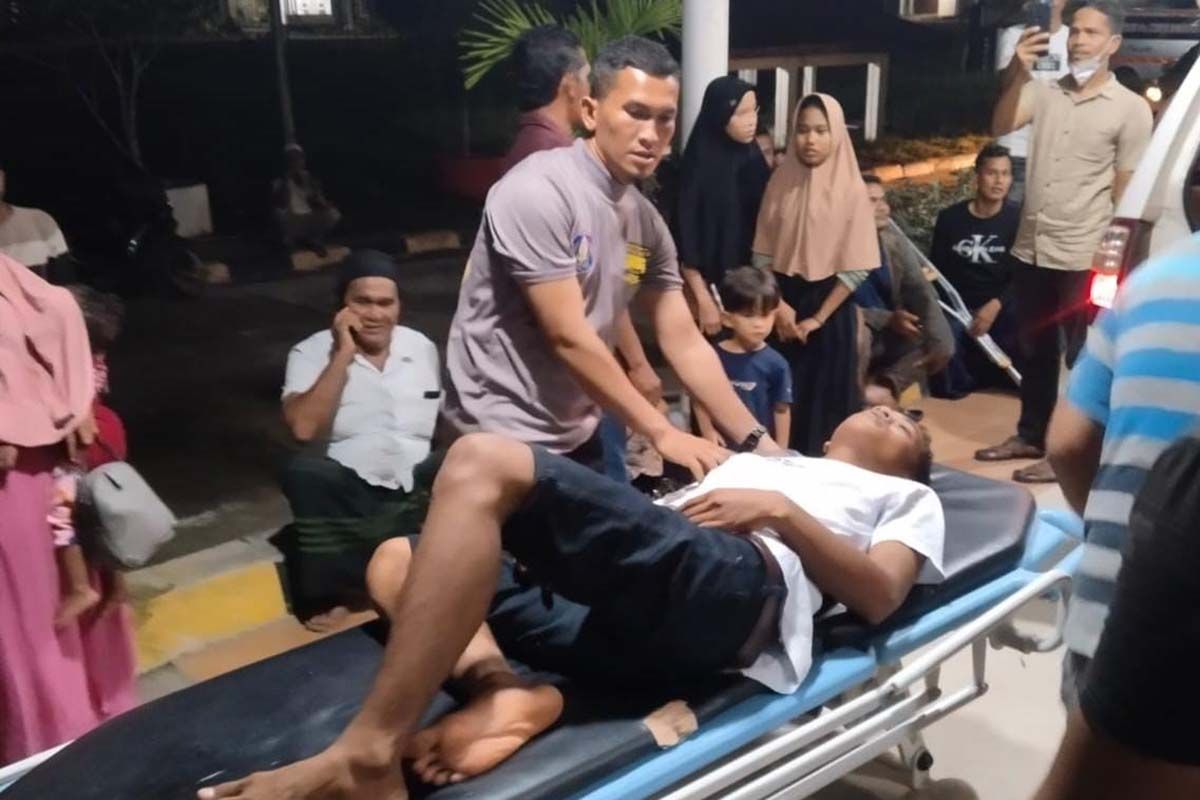 Keracunan gas, belasan warga Aceh Timur dilarikan ke Puskesmas