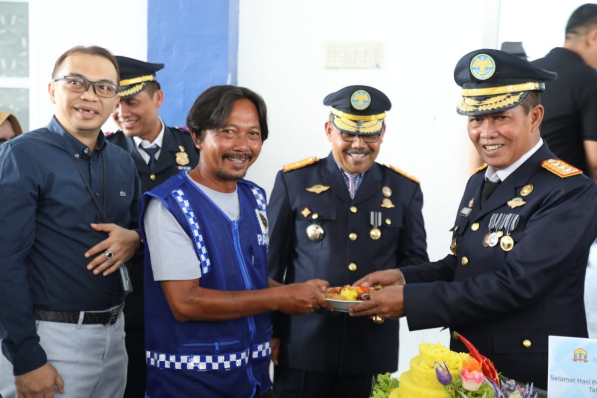 Hari Perhubungan Nasional, Wali Kota Serang kunjungi pelayanan PKB