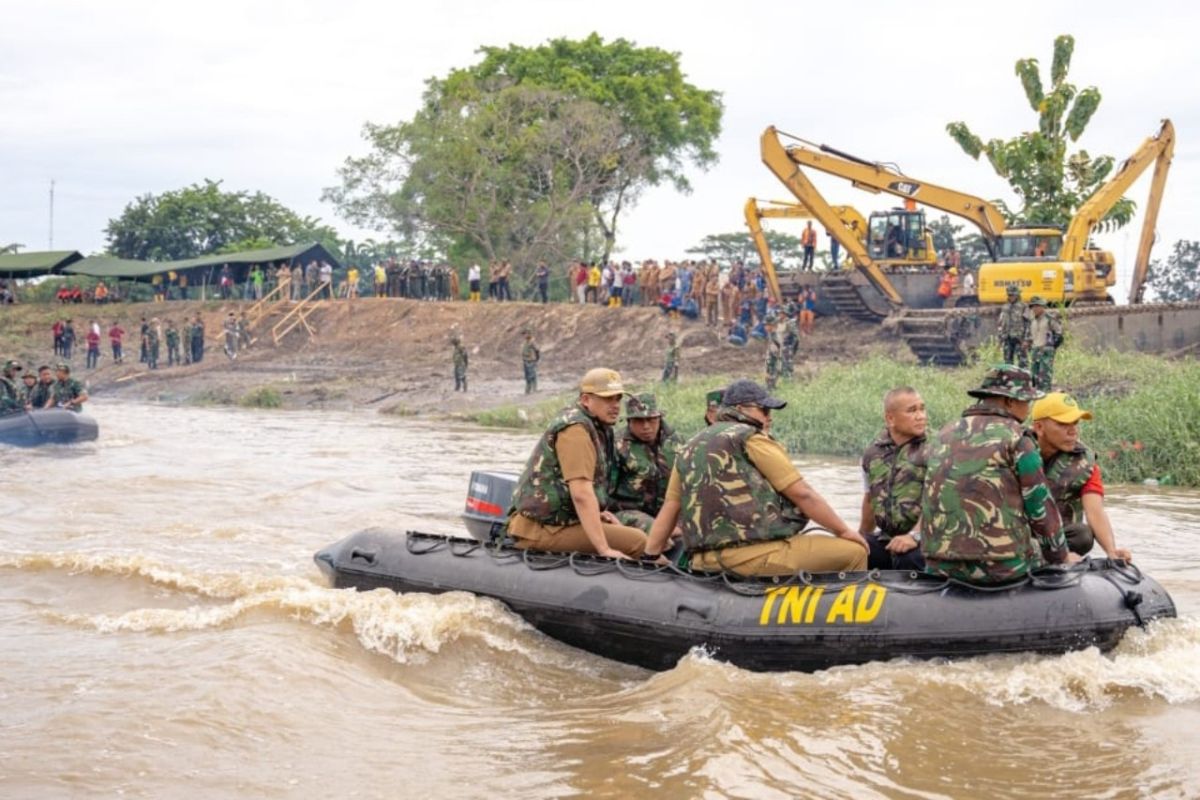 Wali Kota Medan: 1.000 personel TNI AD bersihkan Sungai Deli