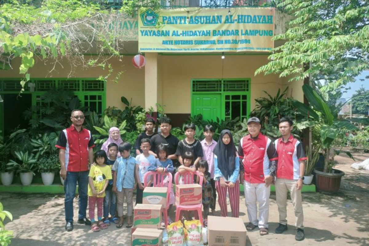 Komunitas X-MOC Indonesia gelar bakti sosial di Bandarlampung