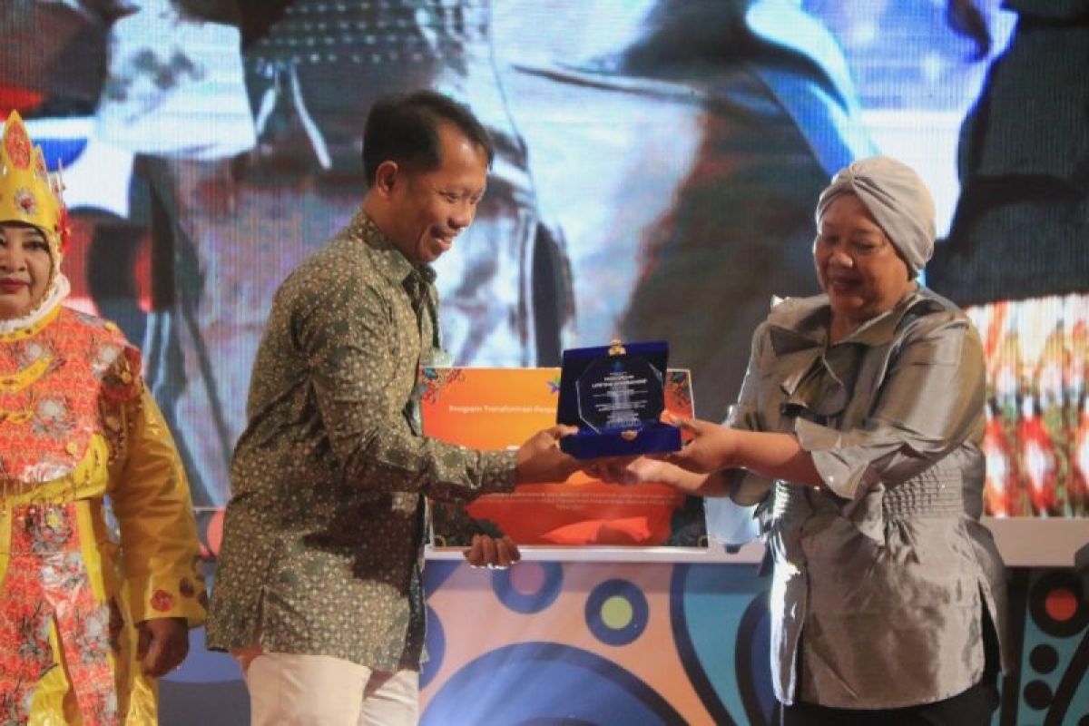 PLTU Batang raih penghargaan Pejuang Literasi Seumur Hidup 2023