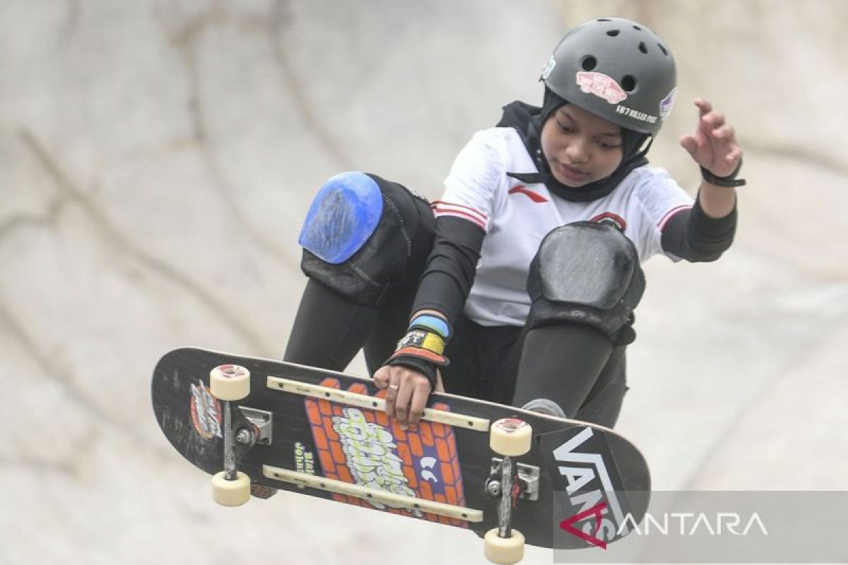 Asian Games 2022 - Dua wakil Indonesia lolos ke final men's street skateboard