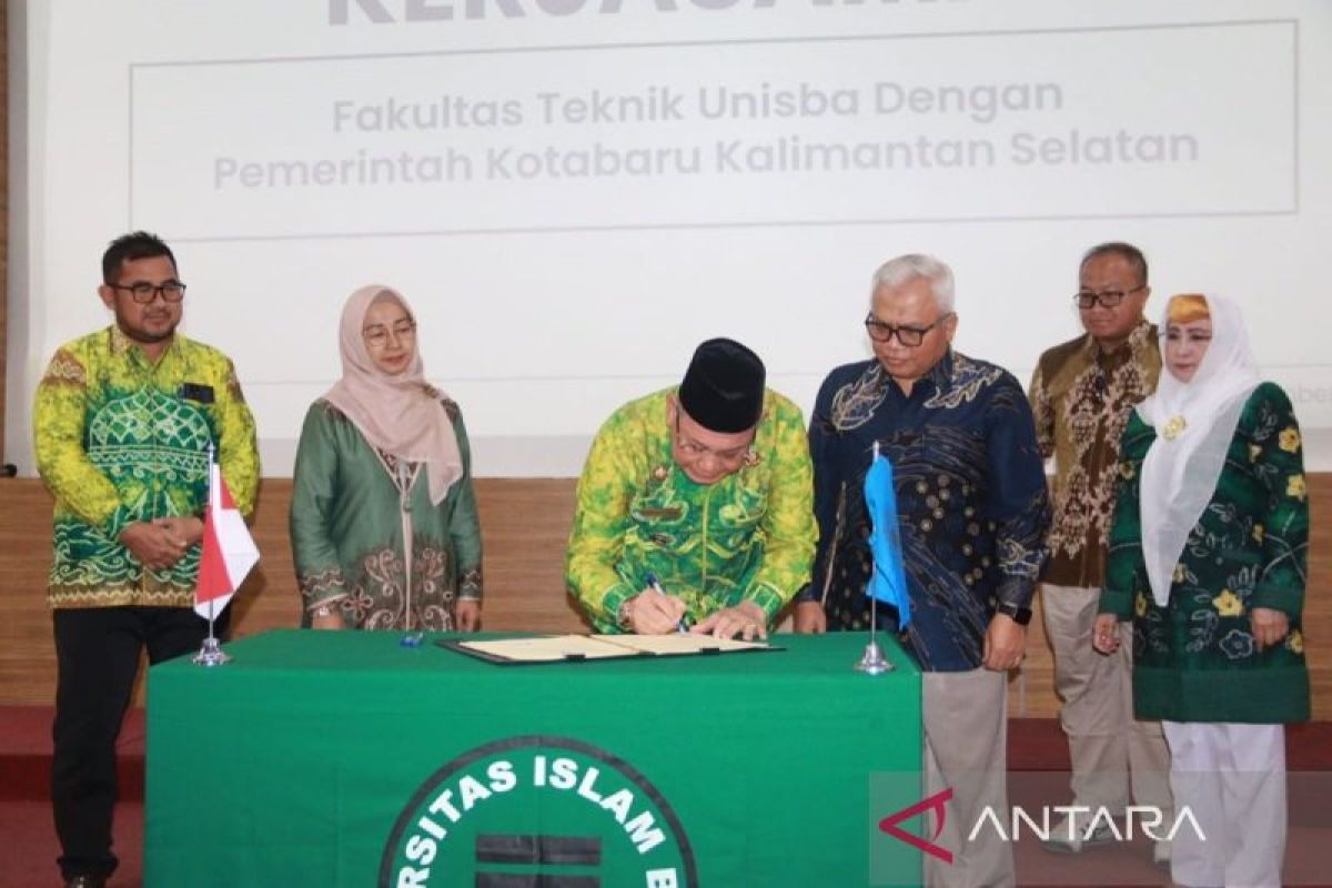 Bupati Kotabaru terima penghargaan dari Universitas Islam Bandung